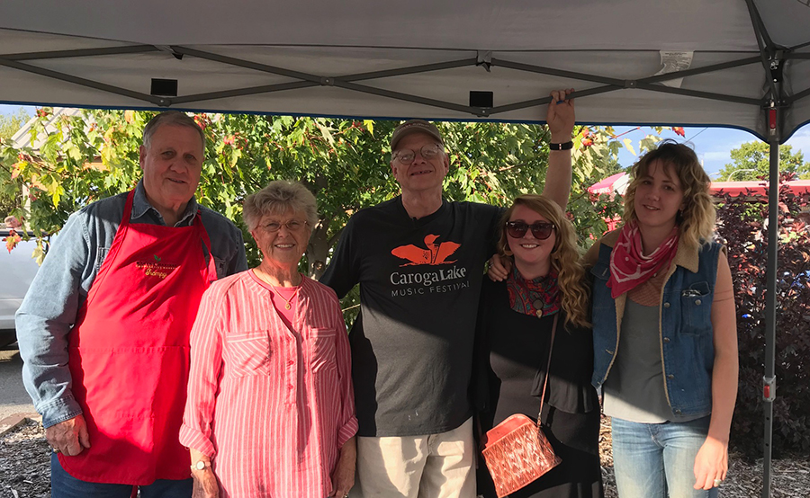 Mohawk Harvest Volunteers