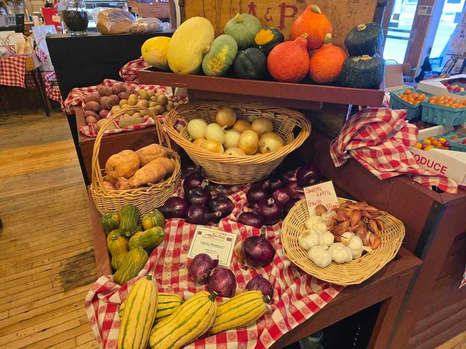 Mohawk Harvest Cooperative Market